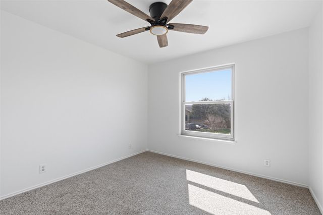 7247 Wardman DR, Del Valle, TX 78617