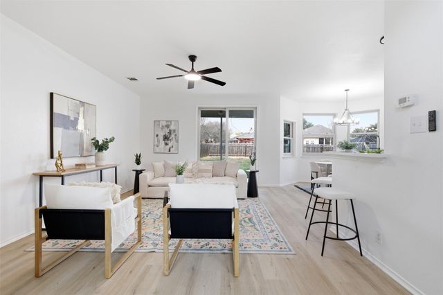 7247 Wardman DR, Del Valle, TX 78617