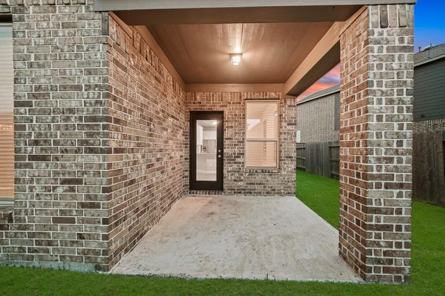 12808 Narrow Cove Drive, Texas City, TX 77568