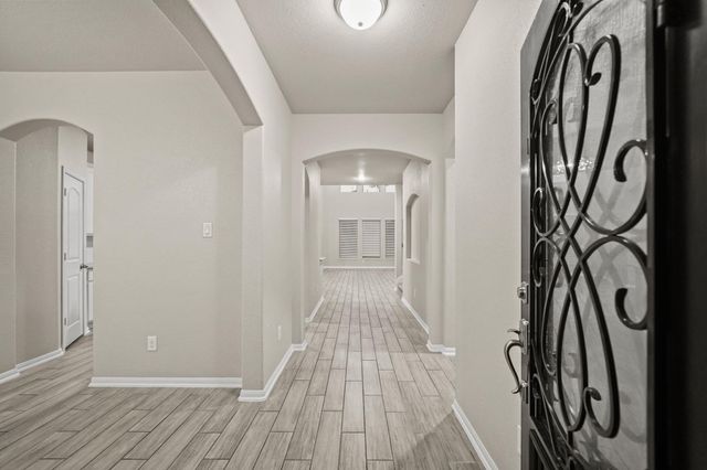 12808 Narrow Cove Drive, Texas City, TX 77568
