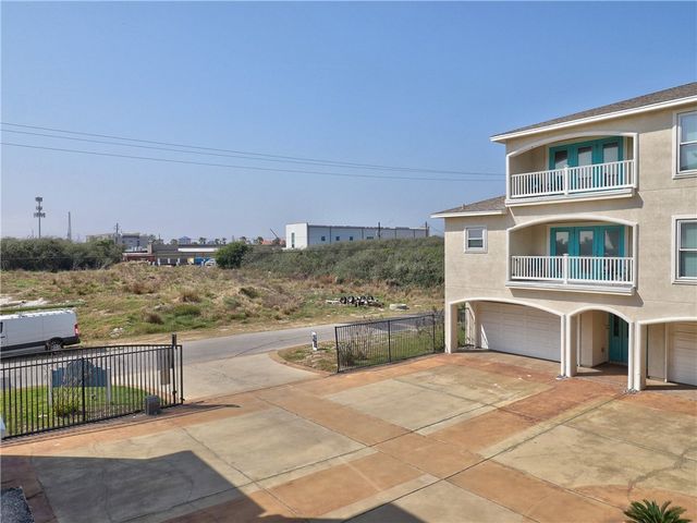 14422 Verdemar Dr, Corpus Christi, TX 78418