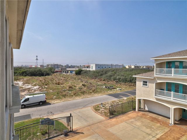14422 Verdemar Dr, Corpus Christi, TX 78418