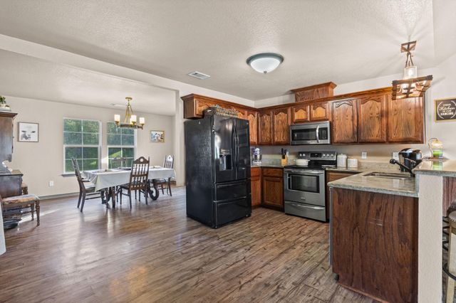 12040 Cooks Lake Road, Lumberton, TX 77657