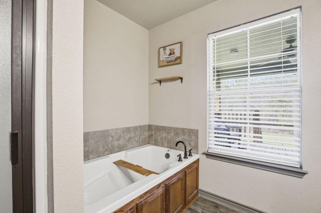 12040 Cooks Lake Road, Lumberton, TX 77657