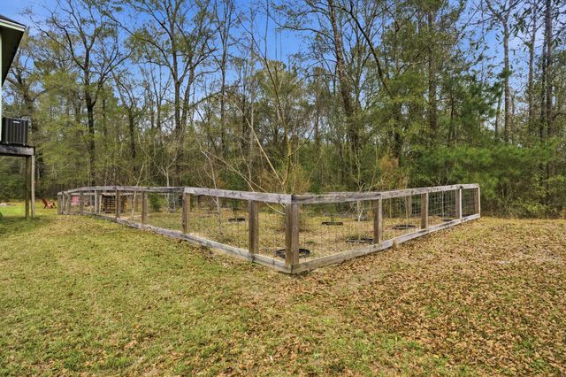 12040 Cooks Lake Road, Lumberton, TX 77657