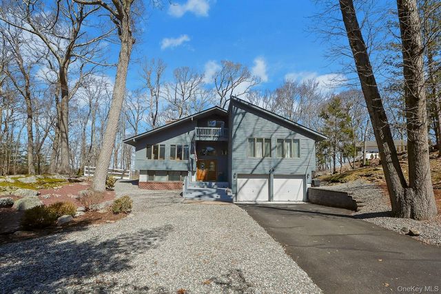 27 Deer Path Road, Tuxedo Park, NY 10987