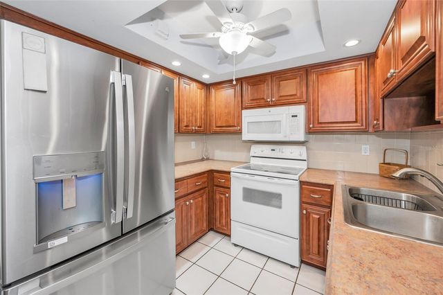 2240 SPRUCE LANE D, Palm Harbor, FL 34684