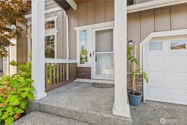 420 Barry Loop, Mount Vernon, WA 98274