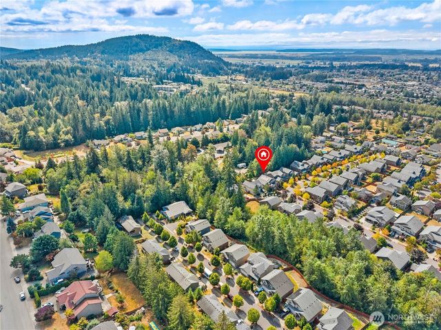 420 Barry Loop, Mount Vernon, WA 98274