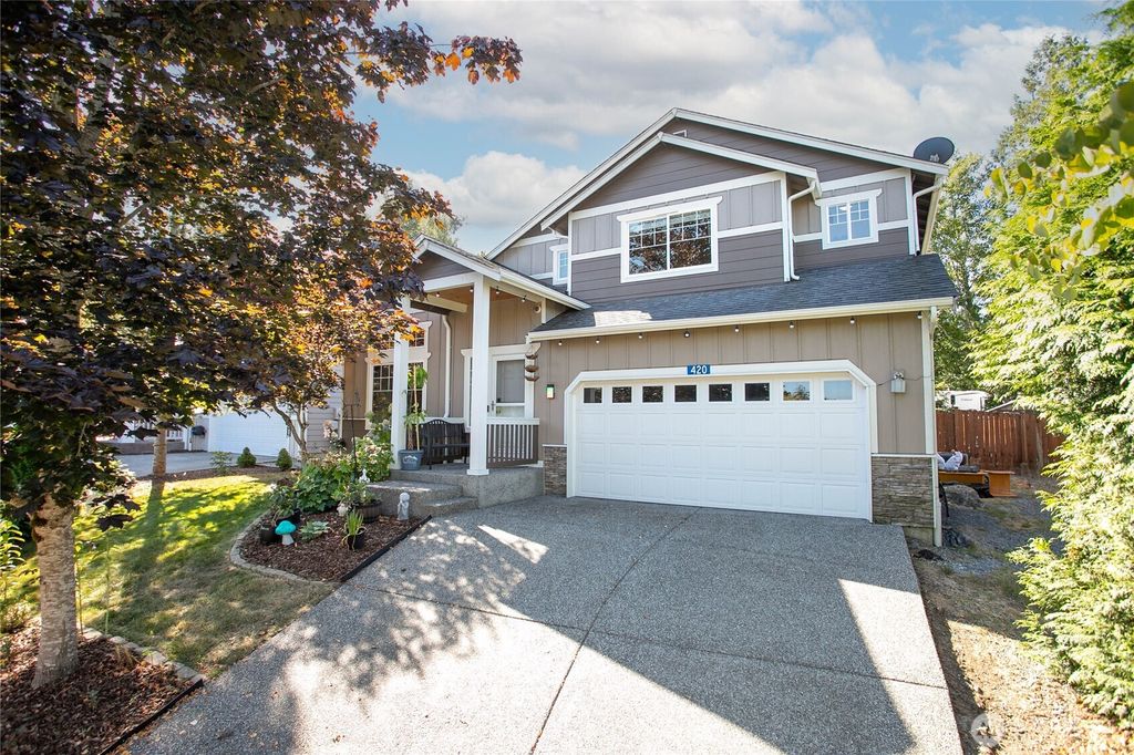 420 Barry Loop, Mount Vernon, WA 98274