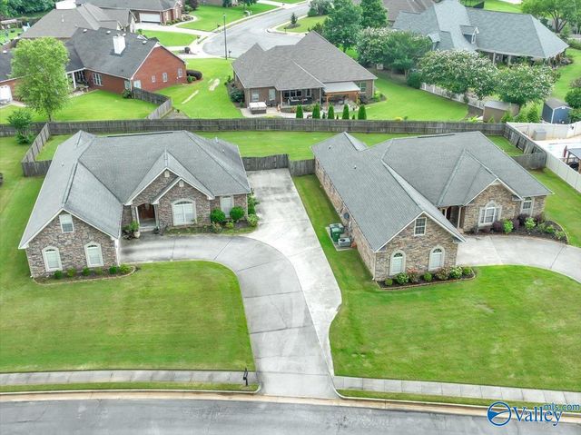4017 Saddlehorn Bend, Decatur, AL 35603
