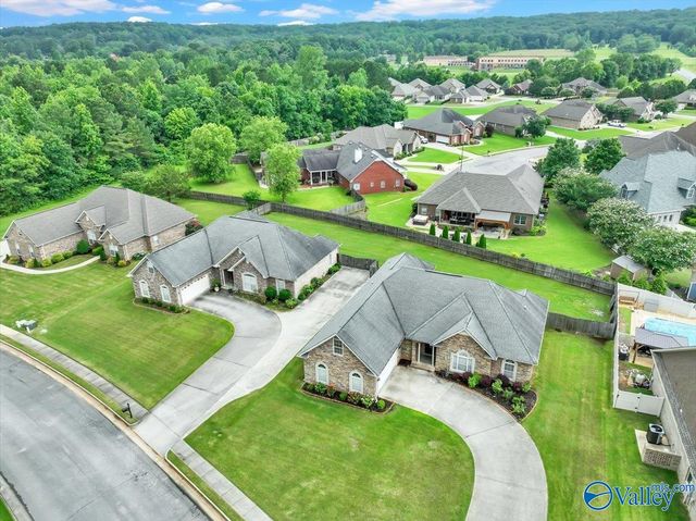 4017 Saddlehorn Bend, Decatur, AL 35603
