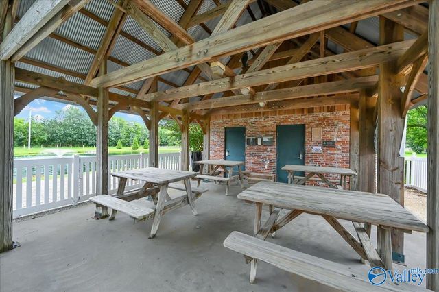 4017 Saddlehorn Bend, Decatur, AL 35603