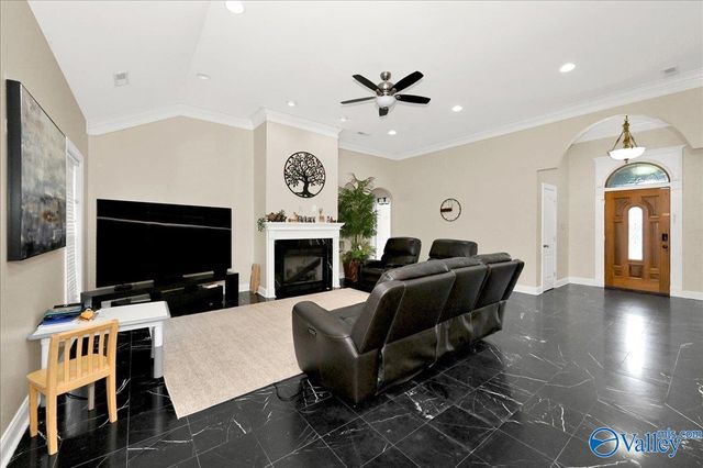 4017 Saddlehorn Bend, Decatur, AL 35603