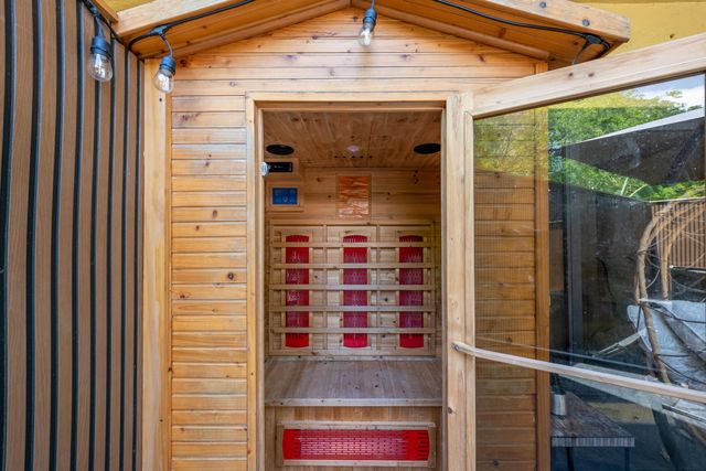 1129 NE 210th Terrace 0, Miami, FL 33179