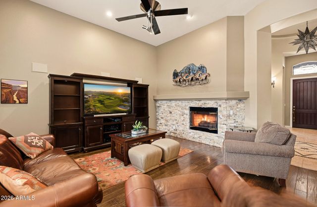 42416 N CROSSWATER Way, Anthem, AZ 85086