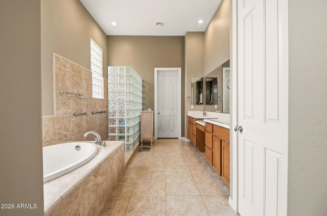 42416 N CROSSWATER Way, Anthem, AZ 85086