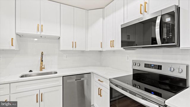 2011 E 31ST ST, Baltimore, MD 21218