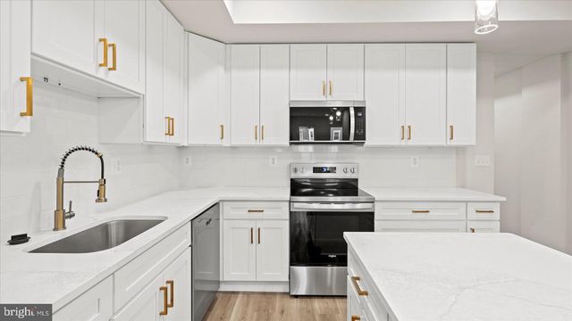 2011 E 31ST ST, Baltimore, MD 21218