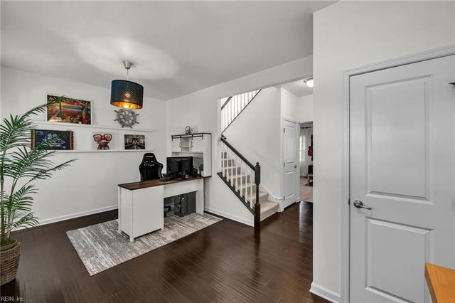 1133 Magdolna DR, Chesapeake, VA 23322