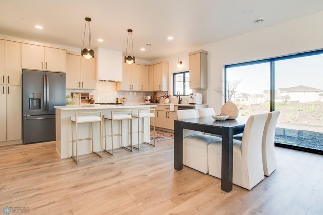 6163 Martin Lane W, West Fargo, ND 58078