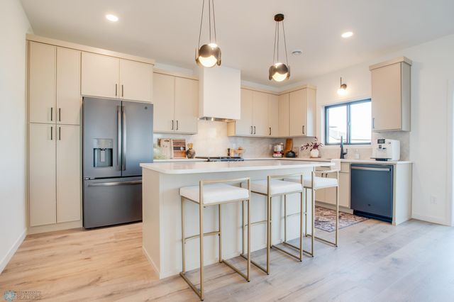 6163 Martin Lane W, West Fargo, ND 58078