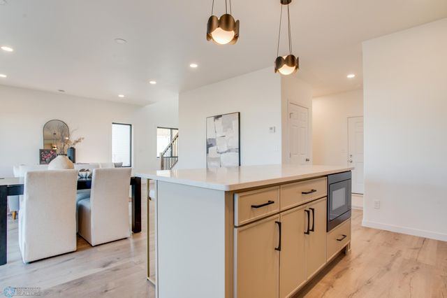 6163 Martin Lane W, West Fargo, ND 58078