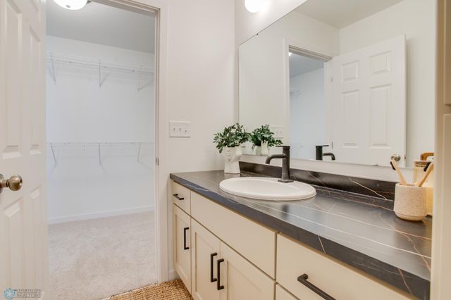 6163 Martin Lane W, West Fargo, ND 58078