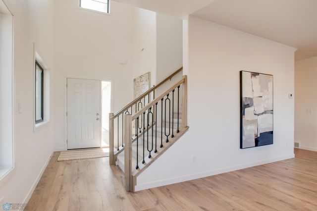 6163 Martin Lane W, West Fargo, ND 58078