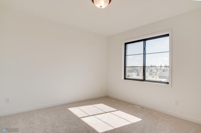 6163 Martin Lane W, West Fargo, ND 58078