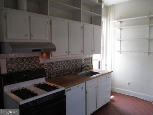 2126 SOUTH ST, Philadelphia, PA 19146