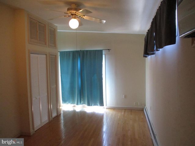 2126 SOUTH ST, Philadelphia, PA 19146