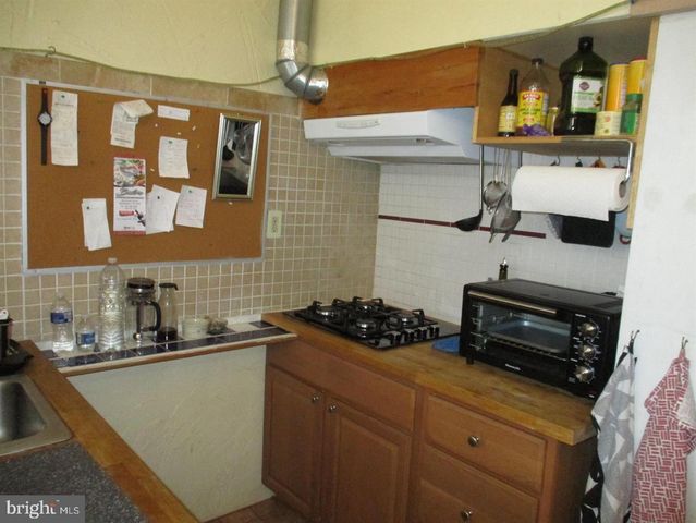 2126 SOUTH ST, Philadelphia, PA 19146