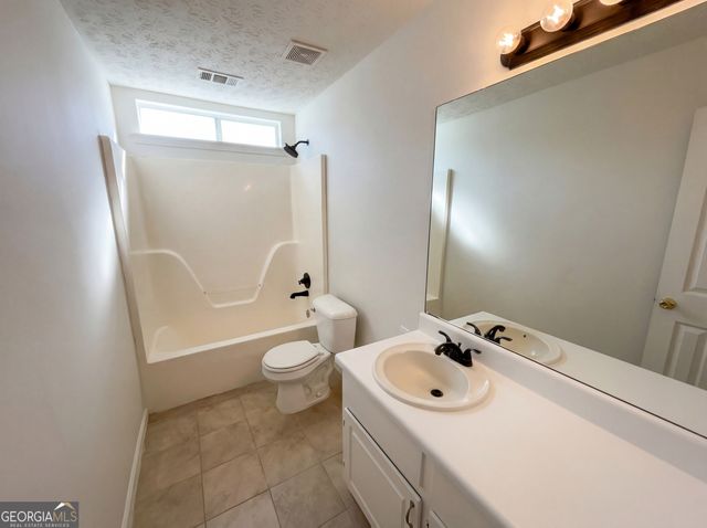 130 Berkshire Drive, Covington, GA 30016