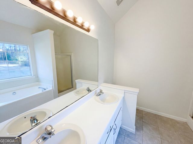 130 Berkshire Drive, Covington, GA 30016