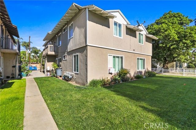 225 W Knepp, Fullerton, CA 92832