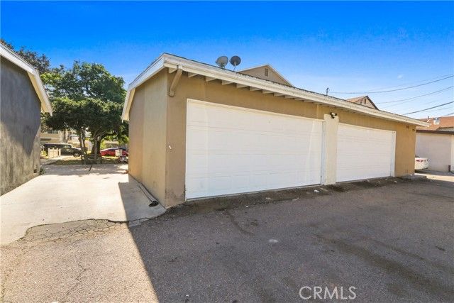 225 W Knepp, Fullerton, CA 92832
