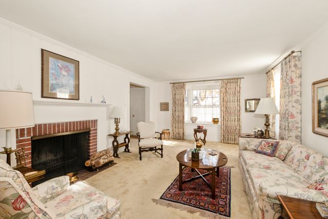 802 Argyle Avenue, Flossmoor, IL 60422