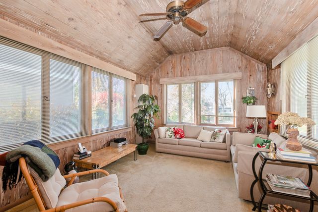 802 Argyle Avenue, Flossmoor, IL 60422