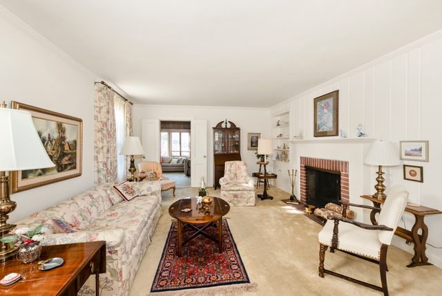 802 Argyle Avenue, Flossmoor, IL 60422