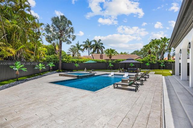 9881 SW 148th Ter, Miami, FL 33176
