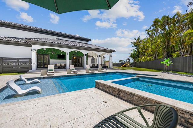 9881 SW 148th Ter, Miami, FL 33176