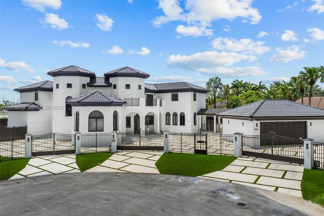 9881 SW 148th Ter, Miami, FL 33176
