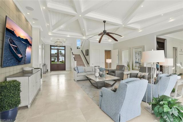 689 Pelican CT, Marco Island, FL 34145