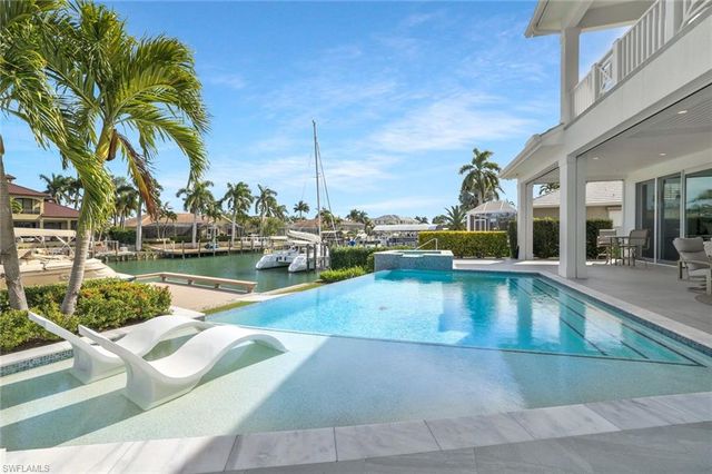 689 Pelican CT, Marco Island, FL 34145