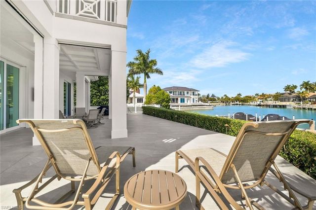 689 Pelican CT, Marco Island, FL 34145