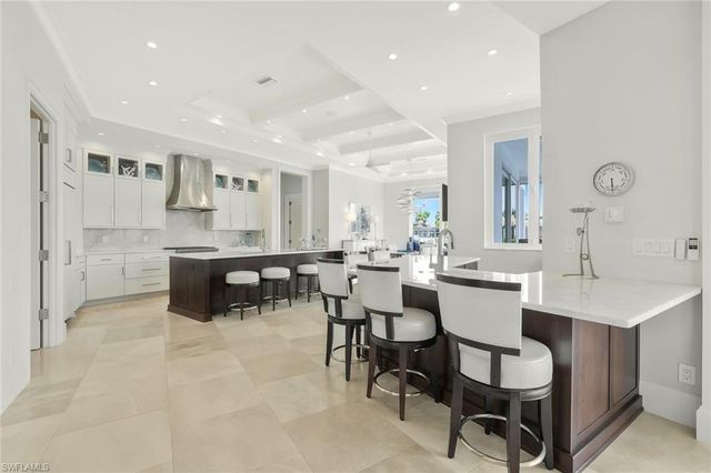 689 Pelican CT, Marco Island, FL 34145