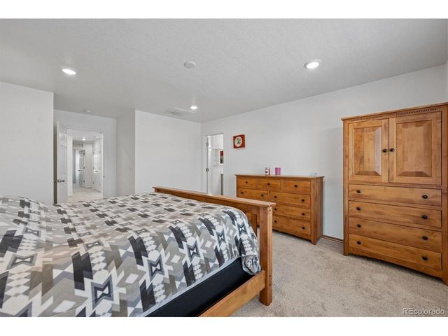 21052 E 60th Ave, Aurora, CO 80019
