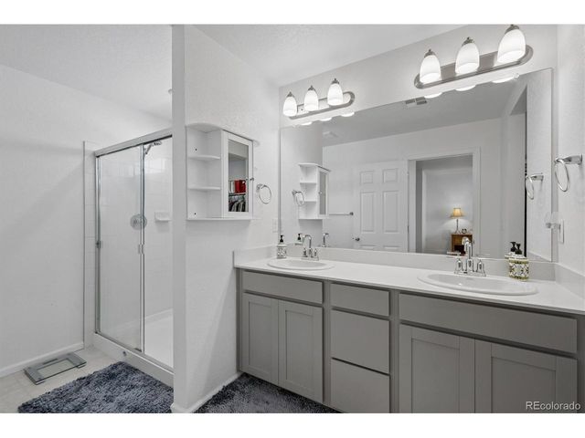 21052 E 60th Ave, Aurora, CO 80019