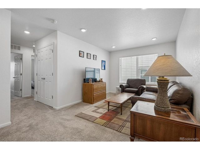 21052 E 60th Ave, Aurora, CO 80019